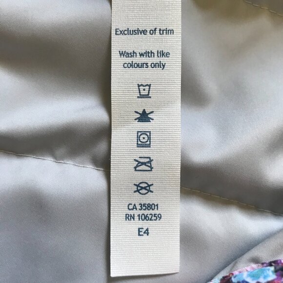 Lululemon Spring Fling Puffy Windbreaker Jacket Womens 6 Gray Hooded Full Zip - Picture 7 of 12